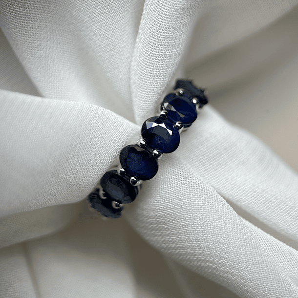 Media churumbella con zafiros en oro blanco de 14k  1