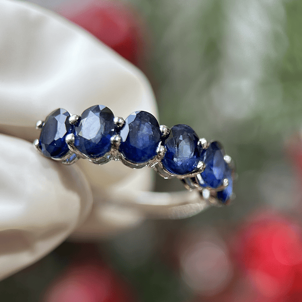 Media churumbella con zafiros en oro blanco de 14k  5