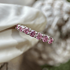 Anillo media churumbella en oro blanco de 14k con moissanitas rosas  6