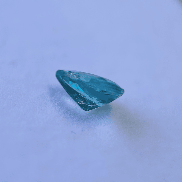 Apatito color Paraíba-1.515ct-8.6x6.6x4.3mm 3