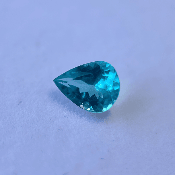 Apatito color Paraíba-1.515ct-8.6x6.6x4.3mm 1
