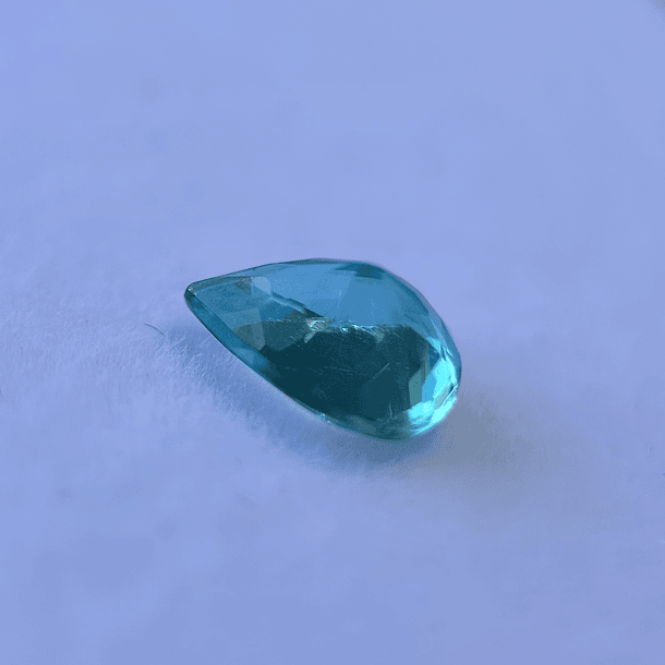 Apatito color Paraíba-1.515ct-8.6x6.6x4.3mm 4