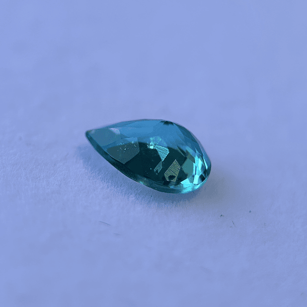 Apatito color Paraíba-1.85ct-9.7x6.8x4.5mm 4