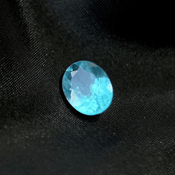 Apatito color Paraíba-1.735ct-8.6x6.8x4mm 2