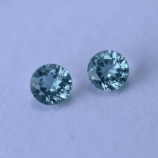 Par de aguamarinas GIA-1.10 y 1.15ct-7.04-7.11x4.16mm y 6.97-7.13x4.53mm 1