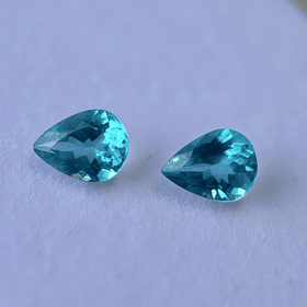 Par de Apatito color Paraíba-1.59ct y 1.56ct-8.92x6.87x4.43mm y 9.00x6.78x4.17mm