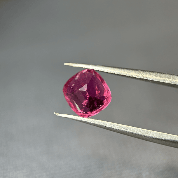 Turmalina Rubelita-2.450ct-7.6x7.4x5.9mm 4