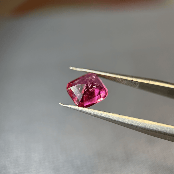 Turmalina Rubelita-2.235ct-7.9x7x4.9mm 2