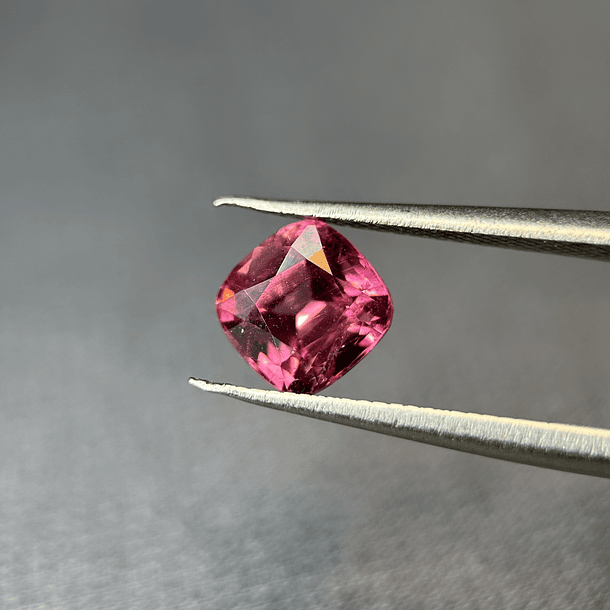 Turmalina Rubelita-1.780ct-6.6x6.5x5.3mm 1
