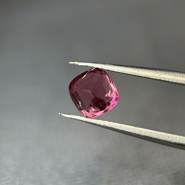 Turmalina Rubelita-1.780ct-6.6x6.5x5.3mm 2