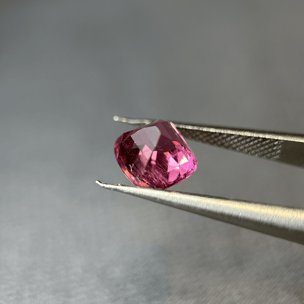 Turmalina Rubelita-1.780ct-6.6x6.5x5.3mm 3