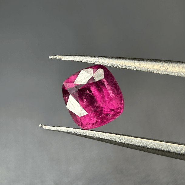 Turmalina Rubelita-1.795ct-6.5x6.4x5mm 1