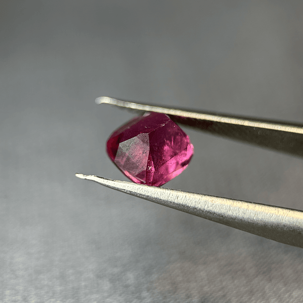 Turmalina Rubelita-1.795ct-6.5x6.4x5mm 4