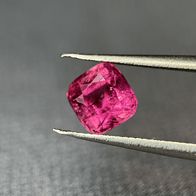 Turmalina Rubelita-1.480ct-6.4x6.2x4.9mm