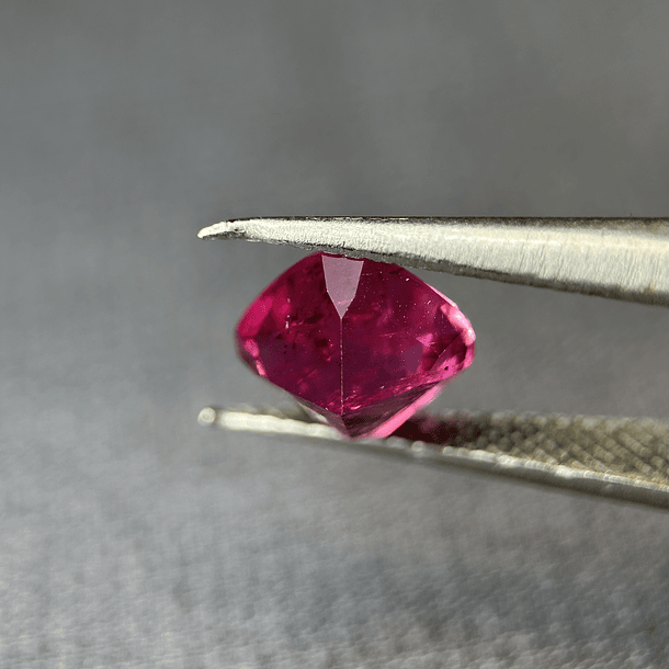 Turmalina Rubelita-1.480ct-6.4x6.2x4.9mm 4