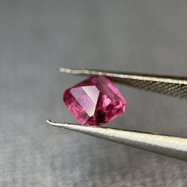 Turmalina Rubelita-1.120ct-5.7x5.9x3.9mm 2