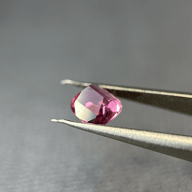 Turmalina Rubelita-1.11ct-5.7x5.7x4.1mm 4