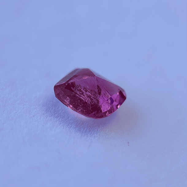 Turmalina rubelita-0.855ct-5.6x5.7x3.2mm 3