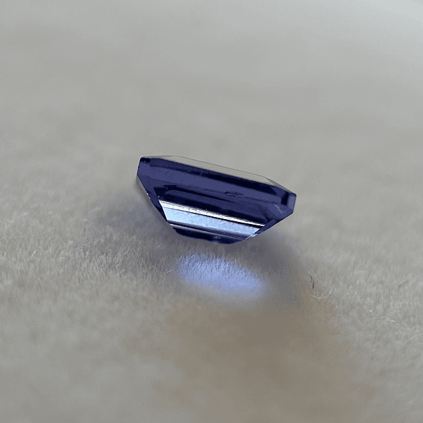 Tanzanita AIG-1.29ct-7.10x5.20x4.01mm 3