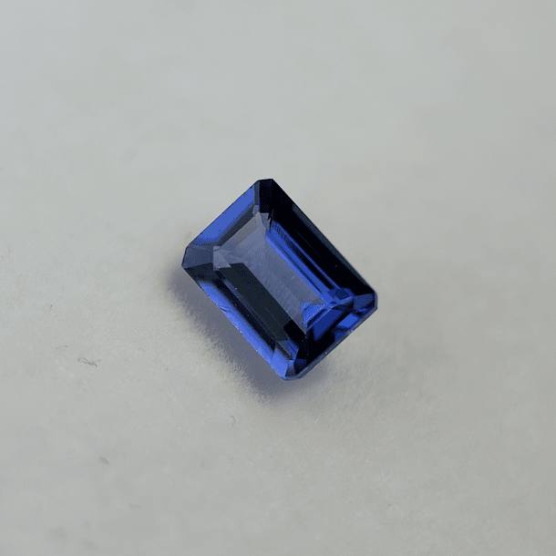 Tanzanita AIG-1.29ct-7.10x5.20x4.01mm 1