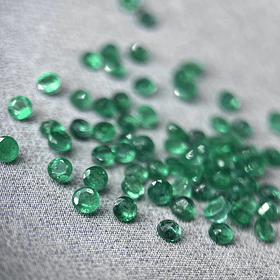 Esmeralda-0.11ct-3mm