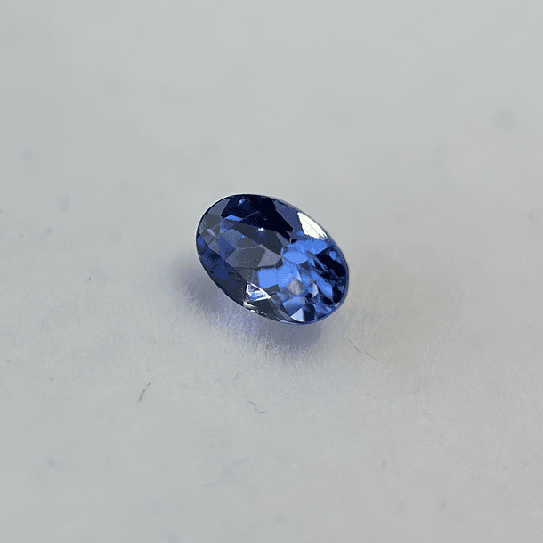 Tanzanita AIG-0.65ct-6.01x4.07x3.54mm 1