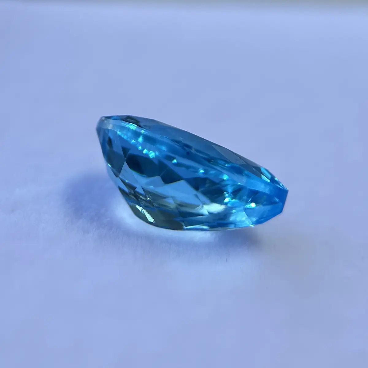 Topacio suizo-7.20ct-14x10x6.5mm | Versatto Gemas & Joyas
