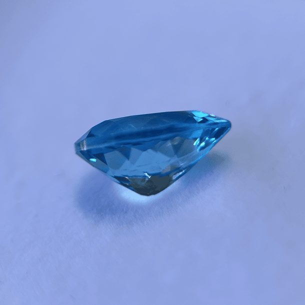 Topacio suizo-1.90ct-9x7x4.4mm 3