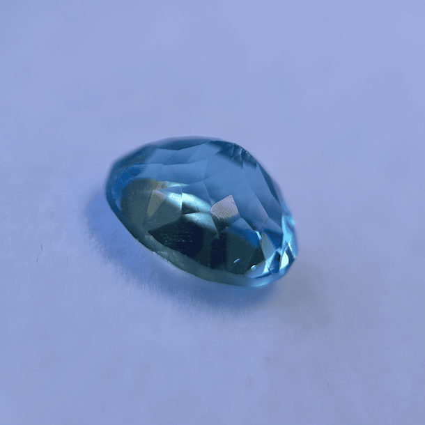 Topacio suizo-3.55ct-9.8x7.7x5.4mm 2
