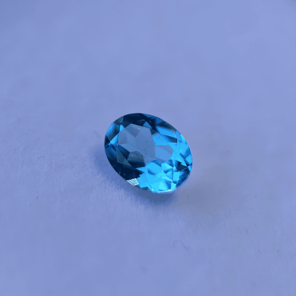Topacio suizo-1.65ct-7.9x5.9x4.1mm 1