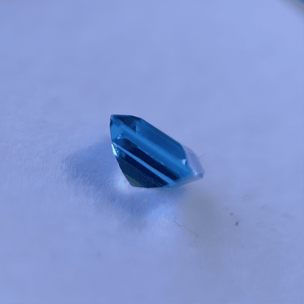 Topacio suizo-2.25ct-7x7x4.5mm 2