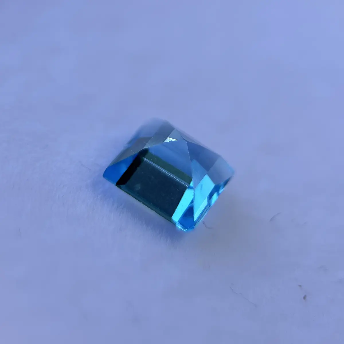 Topacio suizo-7.20ct-14x10x6.5mm | Versatto Gemas & Joyas