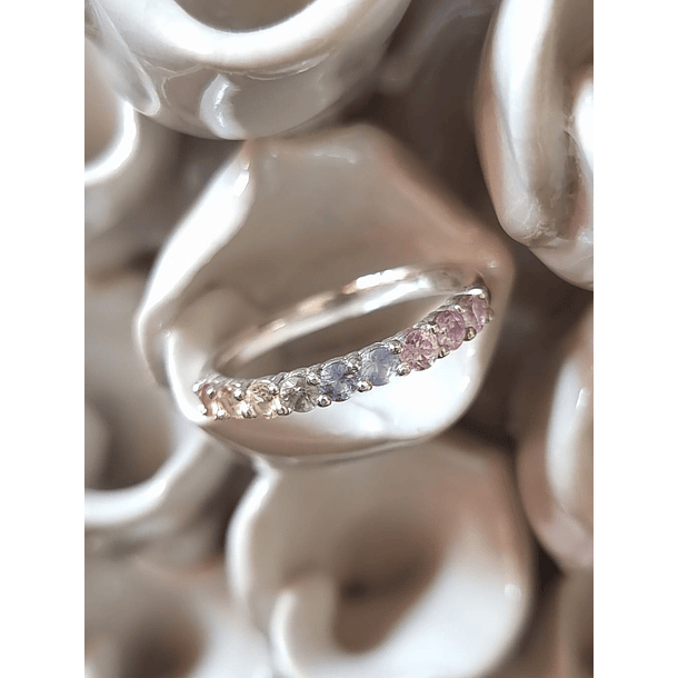 Media churumbela en plata ley 925 con baño de rodio con topacios, peridotos y turmalinas en talla 7.