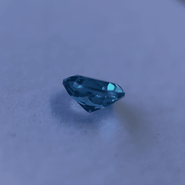 Topacio suizo-2.25ct-7.8x4.9mm 3