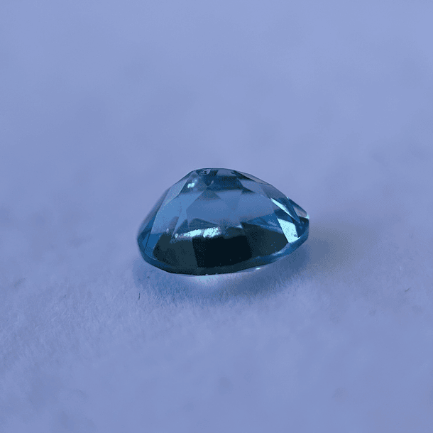 Topacio suizo-1.95ct-7.8x5.9mm 3