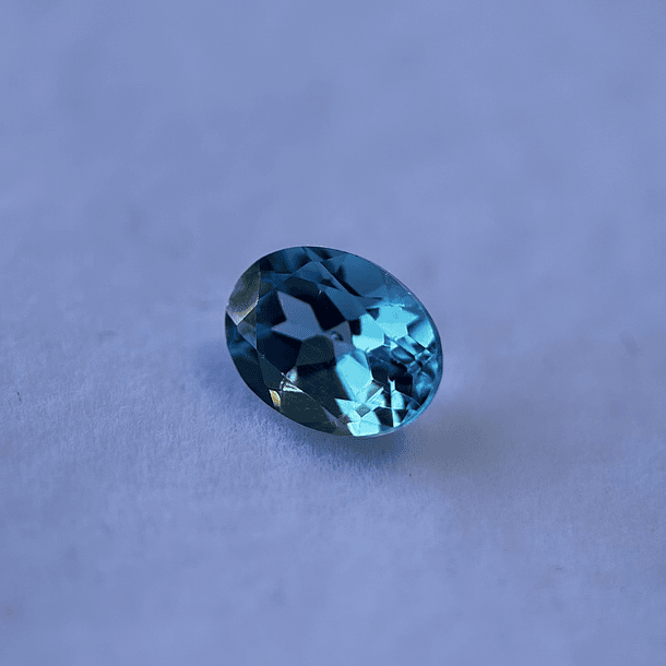 Topacio suizo-2.35ct-8.9x7.1x4.6mm 1