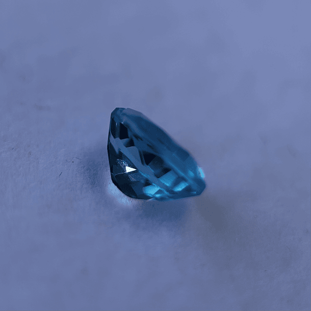 Topacio suizo-2.35ct-8.9x7.1x4.6mm 2