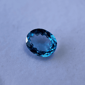 Topacio suizo-5.90ct-12.1x10x5.6mm