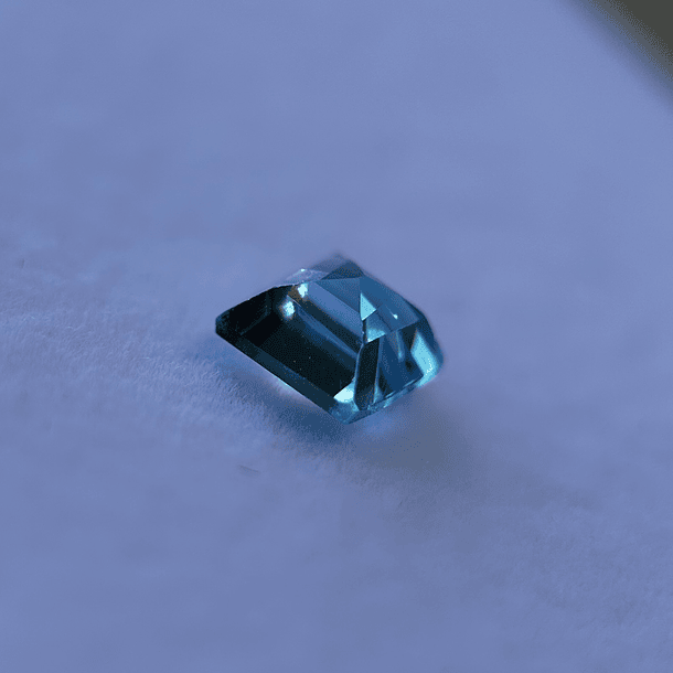 Topacio suizo-1.50ct-5.9x5.8x3.8mm 4