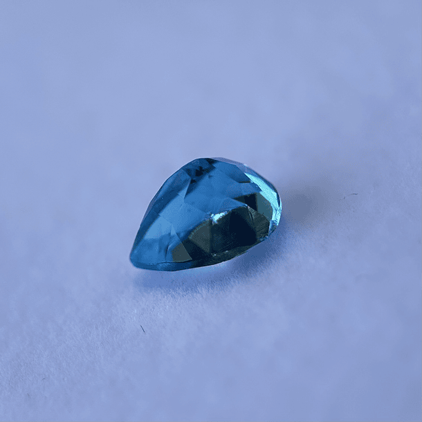 Topacio suizo-6.65ct-14.1x10x6.2mm 2