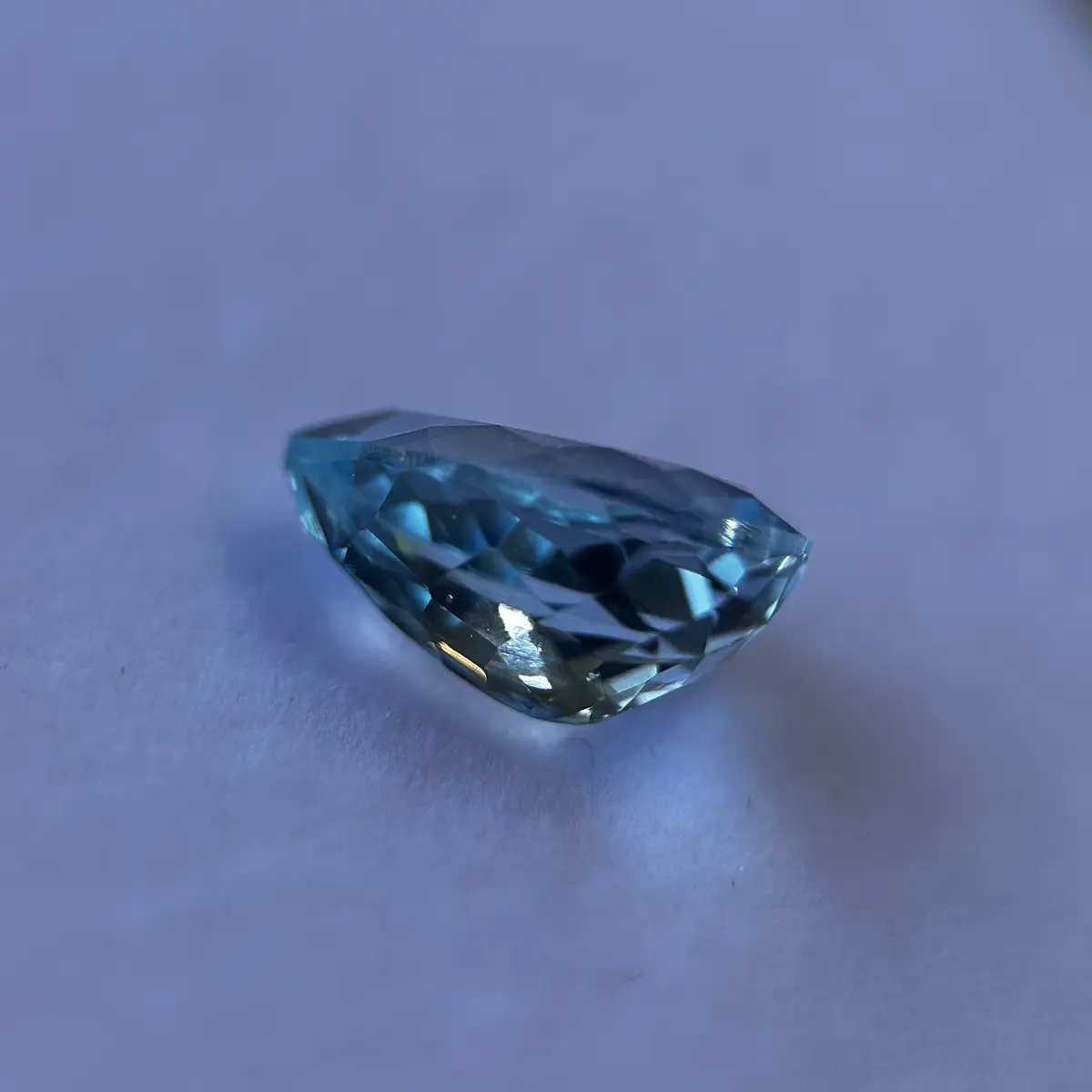 Topacio suizo-2.50ct-7.8x7.7x4.2mm | Versatto Gemas & Joyas