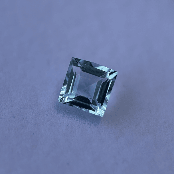 Topacio azul-1.625ct-6x6mm 1