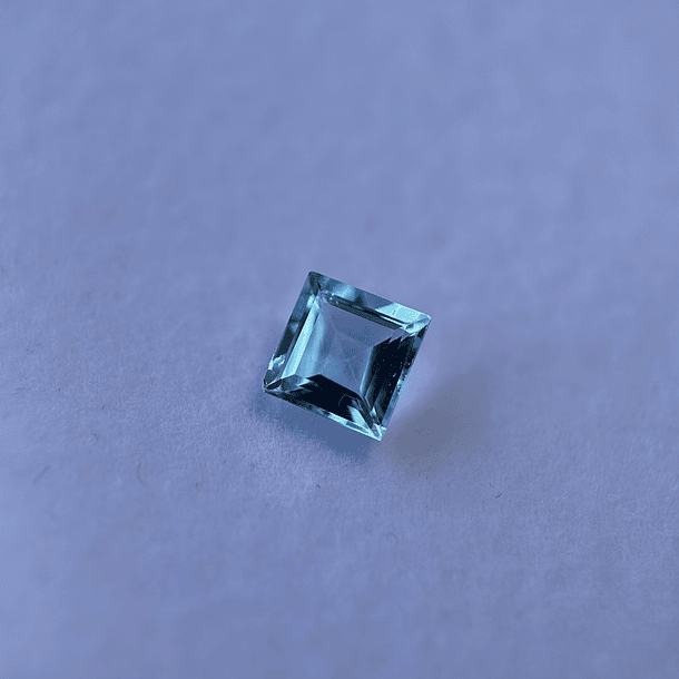 Topacio azul-1.325ct-5.8x5.7mm 1