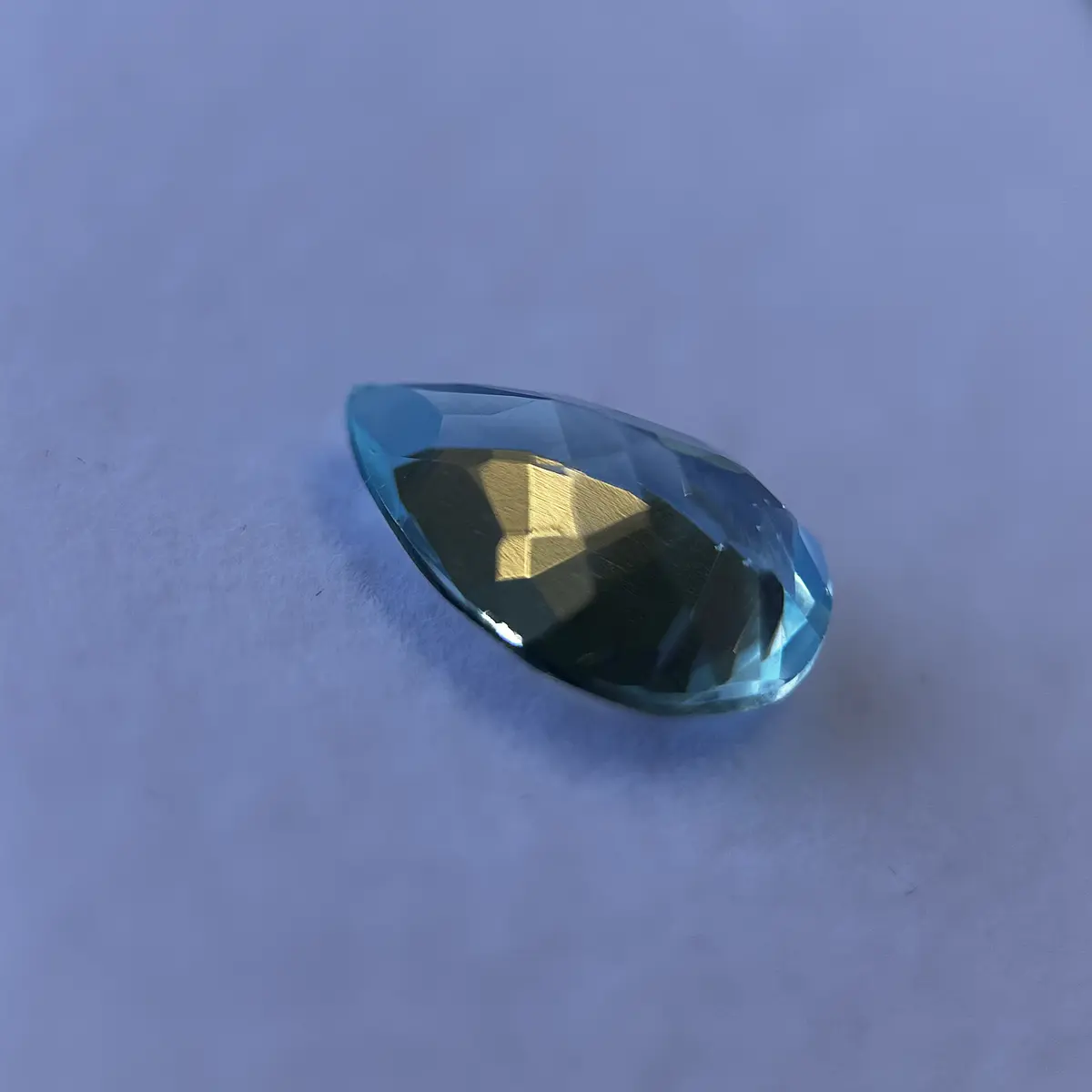 Topacio suizo-2.50ct-7.8x7.7x4.2mm | Versatto Gemas & Joyas