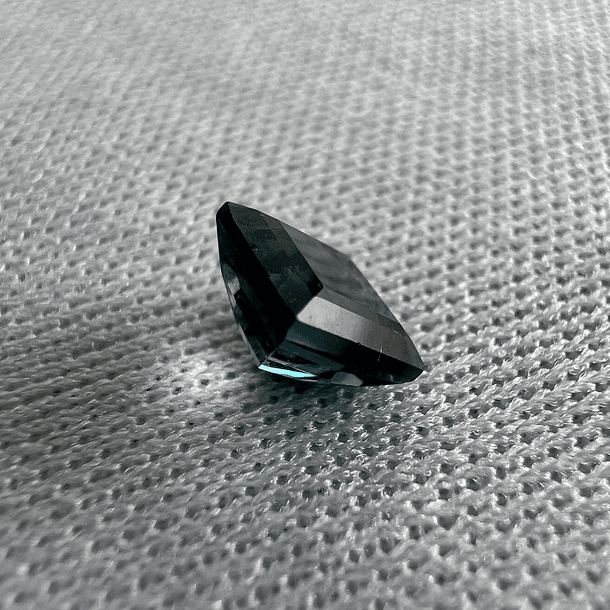 Topacio london blue-2.10ct-7x6.9x3.8mm 3