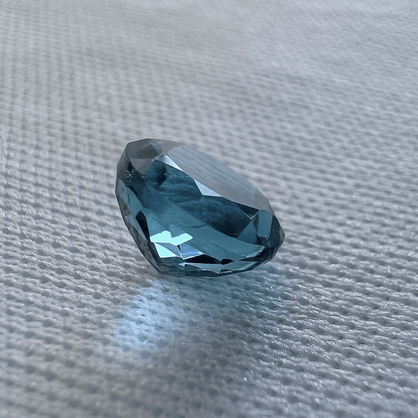 Topacio london blue-2.80ct-7.9x5.8mm 3