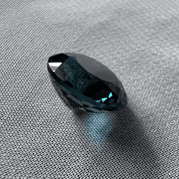 Topacio london blue-0.975ct-5.8mm 3