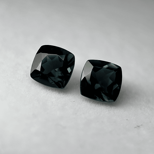 Par de Topacio london blue-3.70ct-6.9x6.9mm 1