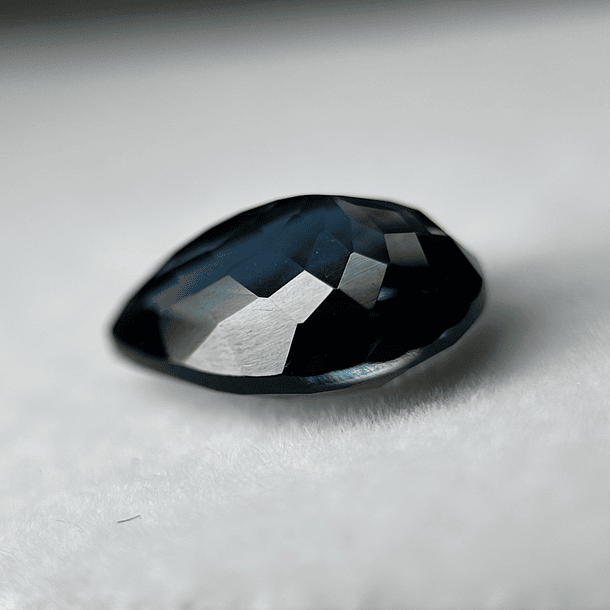 Topacio london blue-1.95ct-9.2x7x3.9mm 2