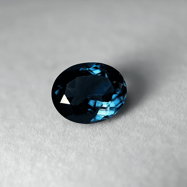 Topacio london blue-3.20ct-10x7.9x4.7mm 1